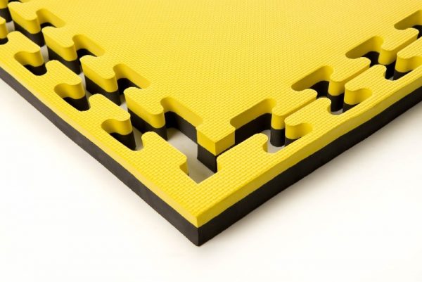SPORTMAT BASIC 4 CM VOOR JUDO GEEL/ZWART